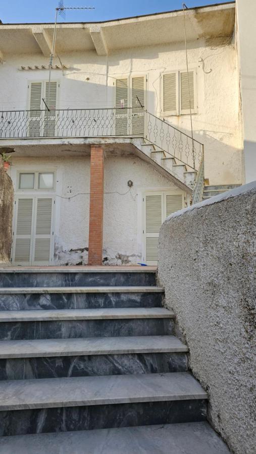 شقة Bilocale In Centro Ischia Forio di Ischia المظهر الخارجي الصورة